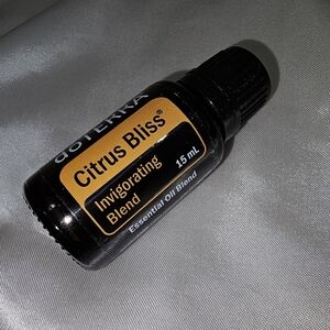 FREE Citrus Bliss Doterra 15ml Essential Oil NEW w/ Salt Scrub 4oz purch…